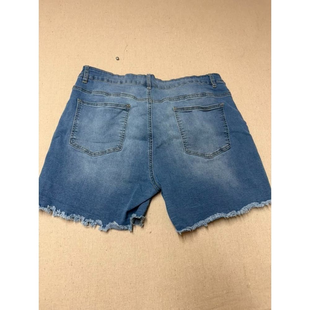 Women’s Plus Size 18W Distressed Denim Shorts Frayed Hem Blue [A75]